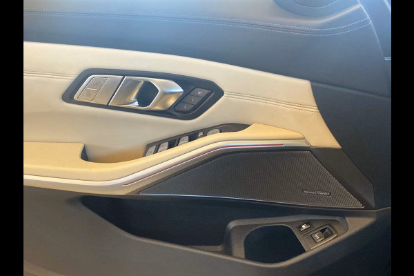 BMW 3 Serie Touring 330e M-SPORT (LCi) ** INDIVIDUAL, FULL OPTIONS, o.a. IND. LEDER, TREKH, 19-inch LMV, ** 1e EIG - UNFALLFREI ** ** INFORMEER OOK NAAR ONZE AANTREKKELIJKE FINANCIAL-LEASE TARIEVEN **