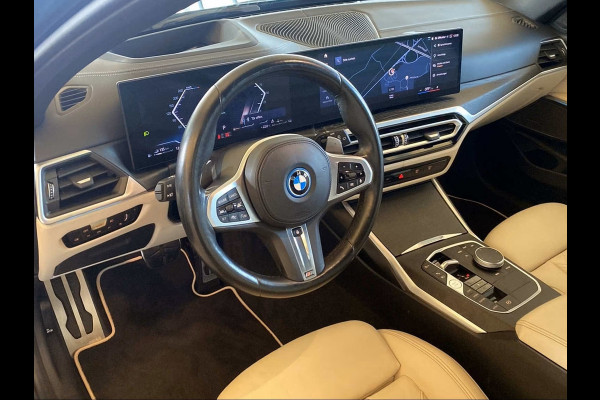 BMW 3 Serie Touring 330e M-SPORT (LCi) ** INDIVIDUAL, FULL OPTIONS, o.a. IND. LEDER, TREKH, 19-inch LMV, ** 1e EIG - UNFALLFREI ** ** INFORMEER OOK NAAR ONZE AANTREKKELIJKE FINANCIAL-LEASE TARIEVEN **