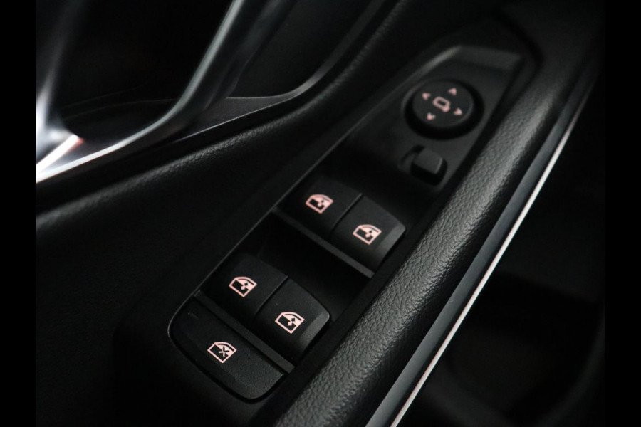 BMW 3-serie 320i M Sport | Head-Up | Stoelverwarming | Leder/Alcantara | Carplay | Live Cockpit | Keyless | Sportstoelen | Climate control