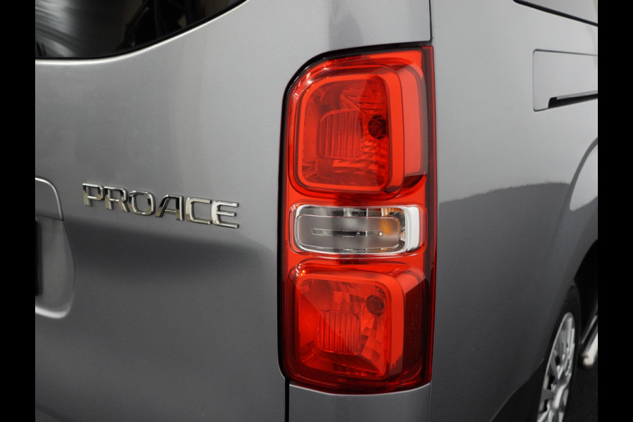 Toyota Proace Shuttle 1.5 D-4D Navigator Long L3H1 |9 Persoons | Navigatie | Parkeersensoren | Carplay | Cruise Control | DAB |