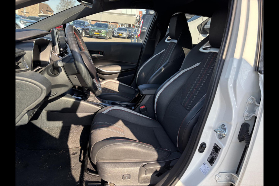 Toyota Corolla Touring Sports 1.8 Hybrid GR-Sport | SCI | 122pk | Trekhaak | Adaptieve Cruise | Stoelverwarming | 18 inch velgen | Full LED