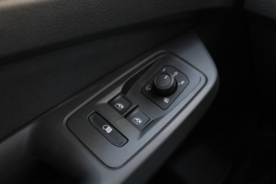 Ford Transit Connect 2.0 EcoBlue L2 Limited 123pk - Automaat - Keyless - ACC - Blindspot - Carplay/Android - Rijklaar