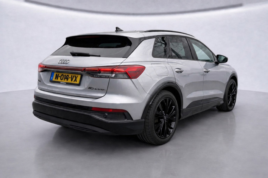 Audi Q4 e-tron 40 Advanced edition 77 kWh | Stoelverwarming | Adaptive Cruise Control | Navigatie | Keyless | RS Seats | Matrix LED | BTW | NAP