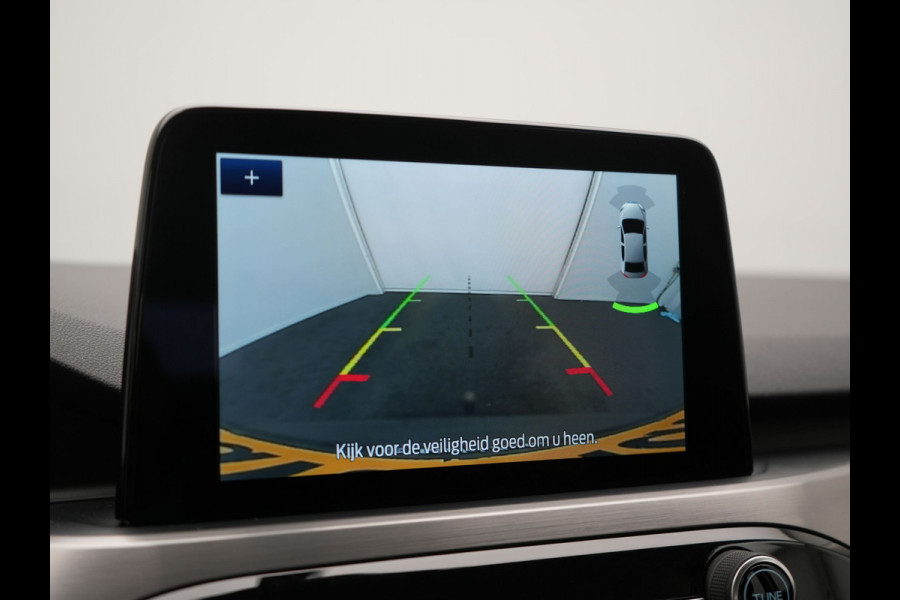 Ford Kuga 2.5 Titanium PHEV 225pk | Trekhaak | Camera | Voorstoelen Verwarmd | Apple Carplay | Navigatie | Virtual Cockpit | DAB | Plug In Hybrid |