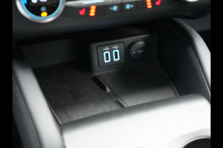 Ford Kuga 2.5 Titanium PHEV 225pk | Trekhaak | Camera | Voorstoelen Verwarmd | Apple Carplay | Navigatie | Virtual Cockpit | DAB | Plug In Hybrid |