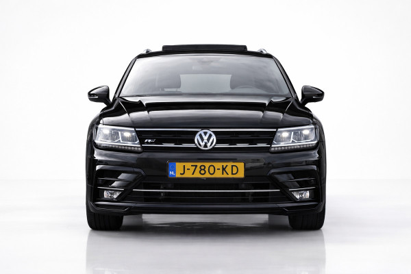 Volkswagen Tiguan 1.5 TSI ACT R-Line | LEDER | PANO | CAMERA | NAP | VIRTUAL COCKPIT | STOELVERWARMING