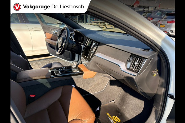Volvo V60 2.0 T6 Recharge AWD R-Design / 360 camera / Panoramadak / Leder / head-up / Harman-Kardon