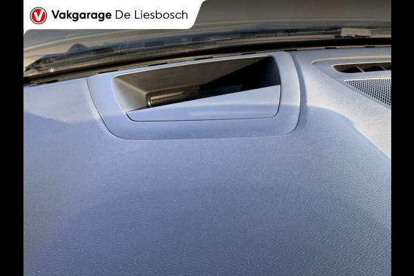 Volvo V60 2.0 T6 Recharge AWD R-Design / 360 camera / Panoramadak / Leder / head-up / Harman-Kardon