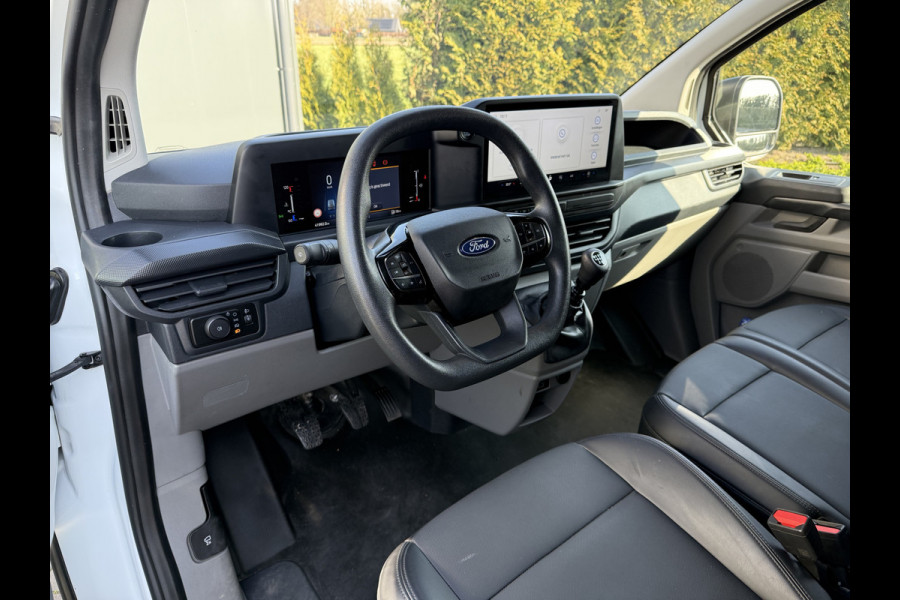 Ford Transit Custom 2.0 TDCI 136 PK TREND / L2H1 / 41.992 KM !! / 2.800 KG AHG / CAMERA / CRUISE / 3 ZITS / AIRCO / CARPLAY