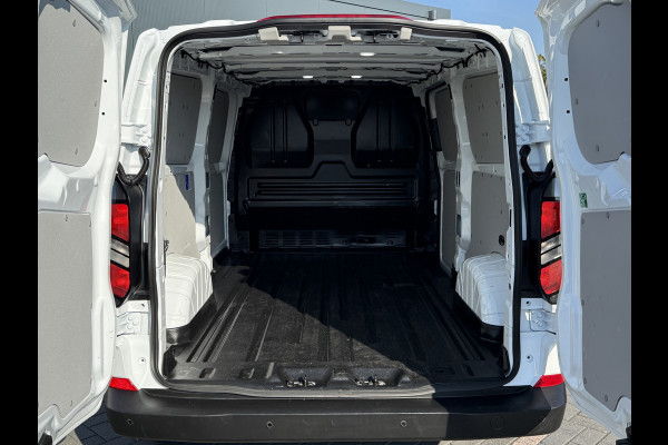 Ford Transit Custom 2.0 TDCI 136 PK TREND / L2H1 / 41.992 KM !! / 2.800 KG AHG / CAMERA / CRUISE / 3 ZITS / AIRCO / CARPLAY