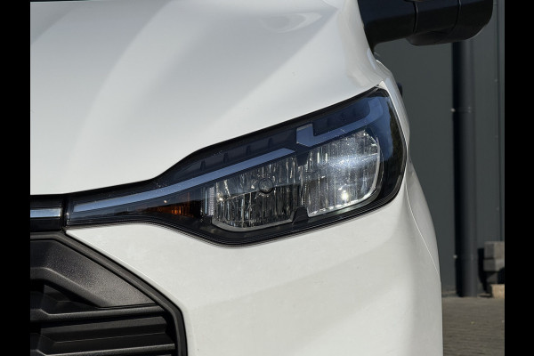 Ford Transit Custom 2.0 TDCI 136 PK TREND / L2H1 / 41.992 KM !! / 2.800 KG AHG / CAMERA / CRUISE / 3 ZITS / AIRCO / CARPLAY