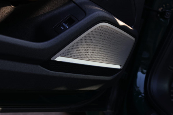 Audi RS6 TFSI Quattro *Keramisch*Pano*B&O Advanced*Soft-Close*Alcantara*