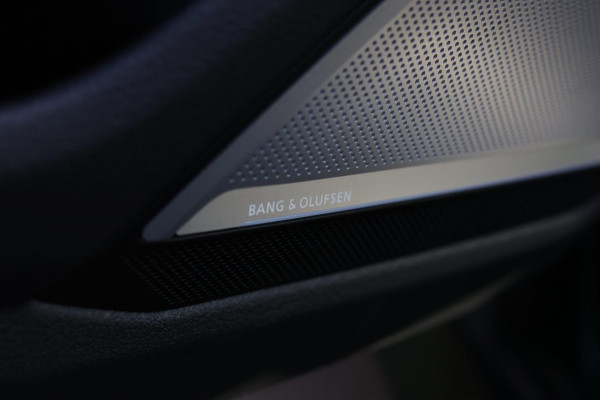 Audi RS6 TFSI Quattro *Keramisch*Pano*B&O Advanced*Soft-Close*Alcantara*