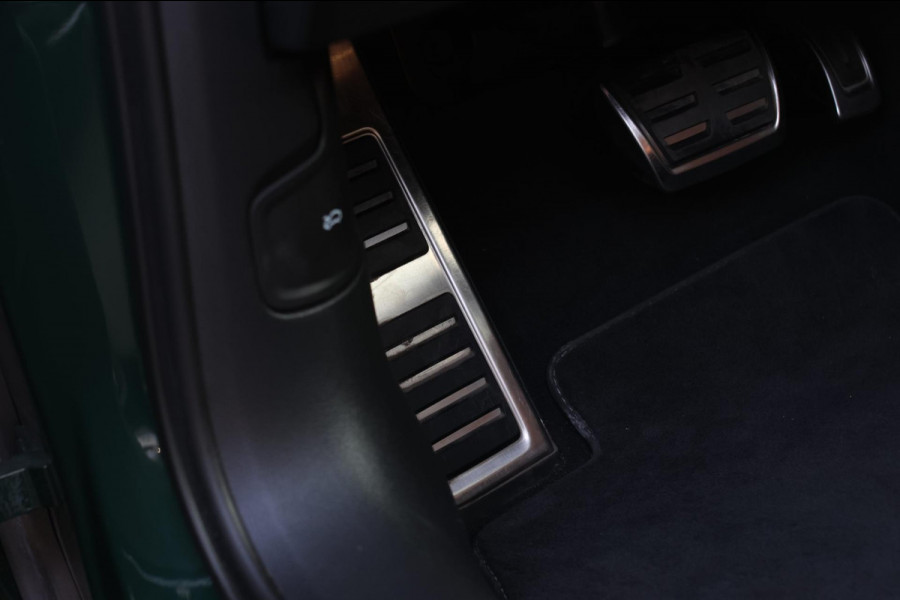 Audi RS6 TFSI Quattro *Keramisch*Pano*B&O Advanced*Soft-Close*Alcantara*