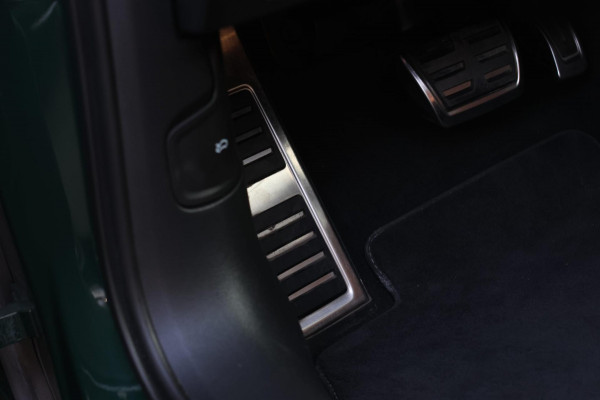 Audi RS6 TFSI Quattro *Keramisch*Pano*B&O Advanced*Soft-Close*Alcantara*