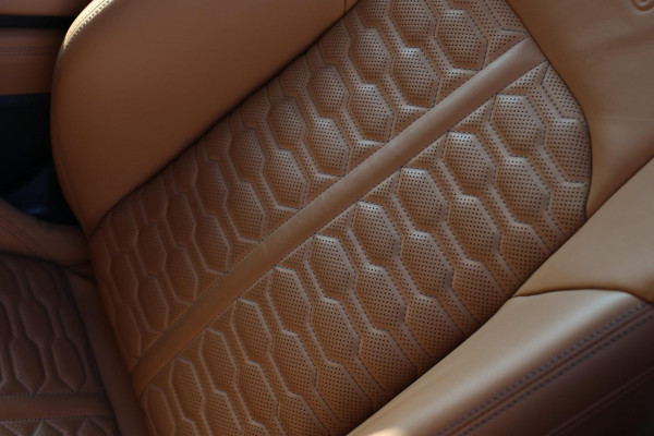 Audi RS6 TFSI Quattro *Keramisch*Pano*B&O Advanced*Soft-Close*Alcantara*