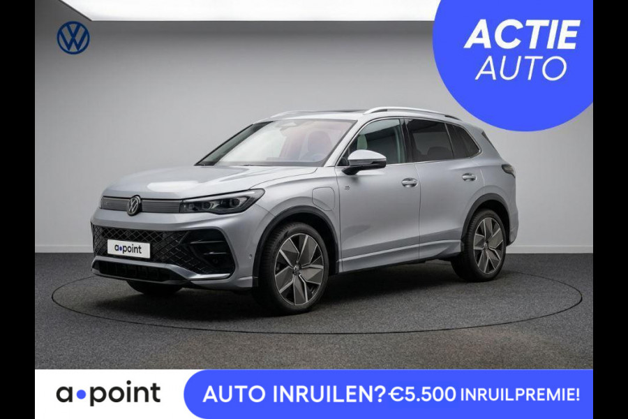 Volkswagen Tiguan R-Line-Edition 1.5 eHybrid 272 pk DSG | 20" LM | Stoel & stuurverwarming | 360 graden camera | IQ.Light |