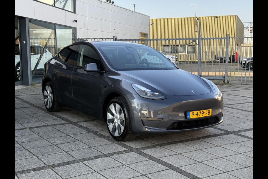 Tesla Model Y Aut. Long Range Dual Motor AWD | Autopilot | Panorama | Leder |