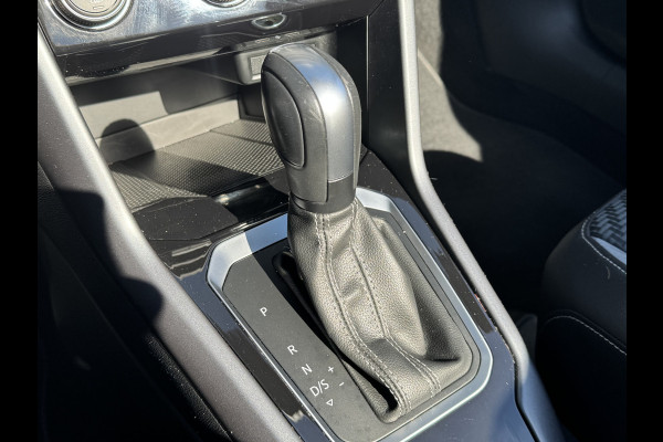 Volkswagen T-Roc Cabrio 1.5 TSI 150PK DSG R-LINE SPORT CAMERA/ACC/NAVIGATIE