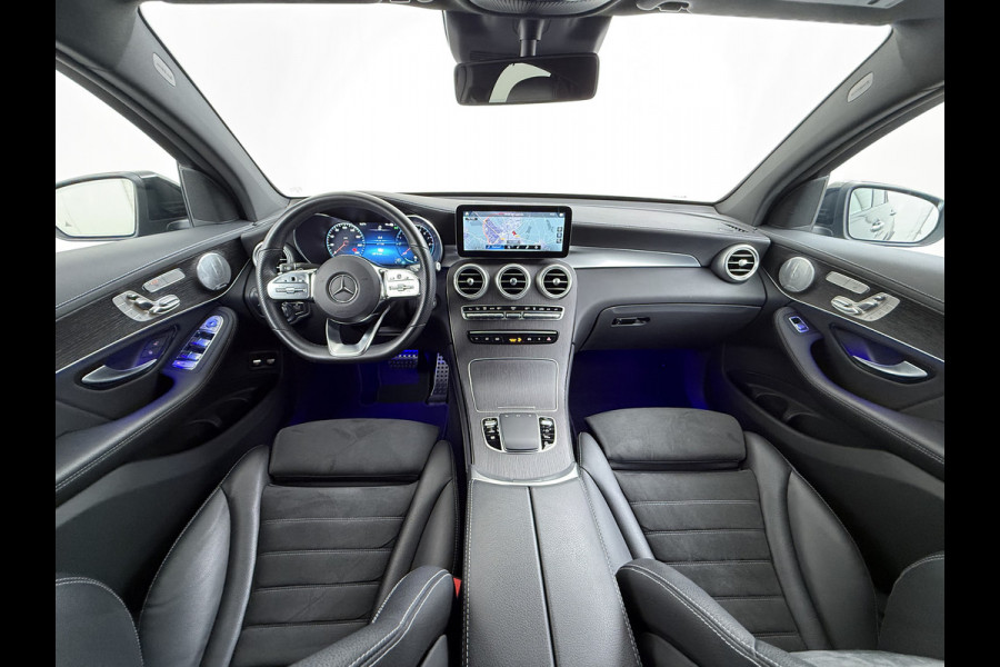 Mercedes-Benz GLC 300e AMG Coupé // Headup // Luchtvering // Memory // Burmester // 360 Camera // Distronic // Rijassistentie pakket // Keyless //