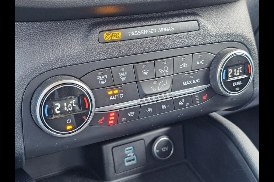 Ford Kuga 2.5 PHEV Titanium 225 pk | Winterpack | Head up display | PDC v + a | Lane assist | All-seasons banden