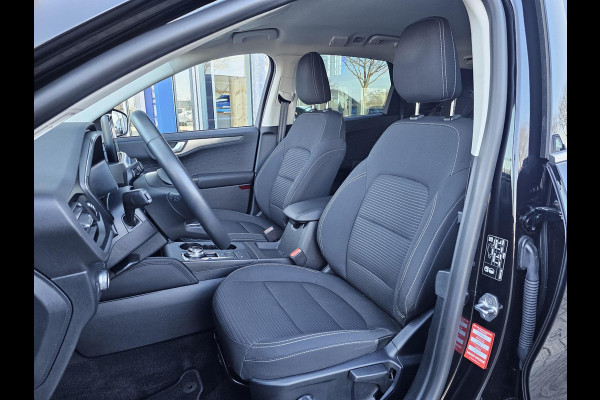 Ford Kuga 2.5 PHEV Titanium 225 pk | Winterpack | Head up display | PDC v + a | Lane assist | All-seasons banden