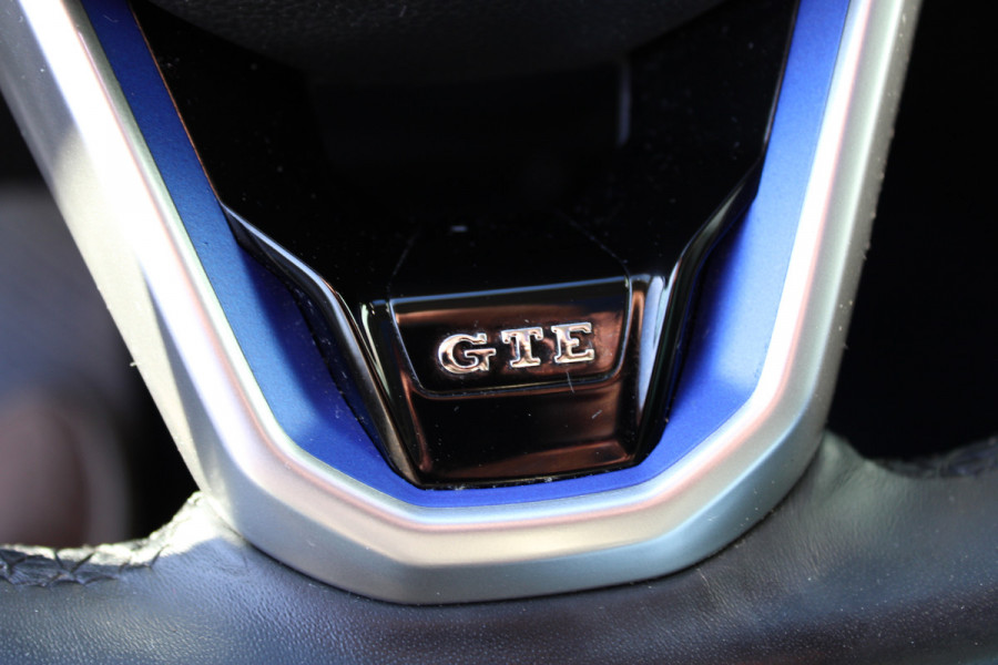 Volkswagen Passat Variant 1.4 218pk TSI PHEV GTE Business | Panoramadak | Adaptieve cruise | Stoelverwarming | Elektrische kofferklep