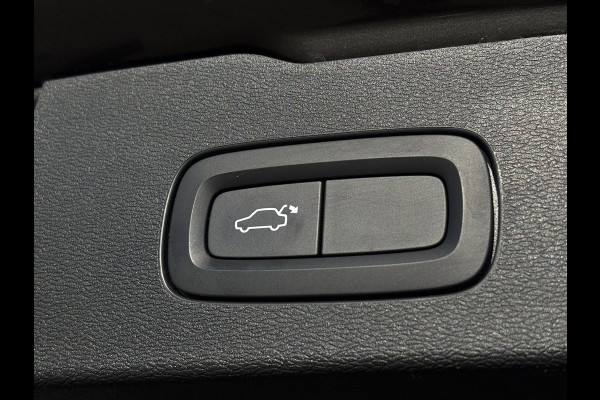 Volvo V60 2.0 T4 Momentum Pro |1e Eigenaar | Leder, Navi, Camera, Stoelverw., El. A.klep | Polestar Engineered |Dealeronderhouden|