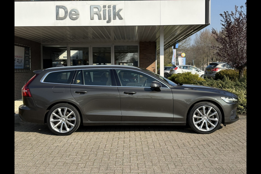 Volvo V60 2.0 T4 Momentum Pro |1e Eigenaar | Leder, Navi, Camera, Stoelverw., El. A.klep | Polestar Engineered |Dealeronderhouden|
