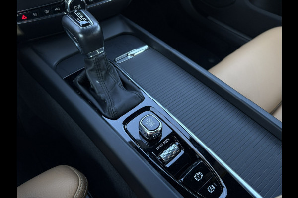Volvo V60 2.0 T4 Momentum Pro |1e Eigenaar | Leder, Navi, Camera, Stoelverw., El. A.klep | Polestar Engineered |Dealeronderhouden|