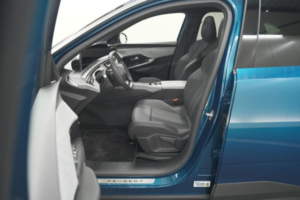 Peugeot 3008 1.2 Hybrid 136 GT | Panoramdak | 360 Camera | Stoelverwarming | Elektrische Kofferklep | Allseason Banden