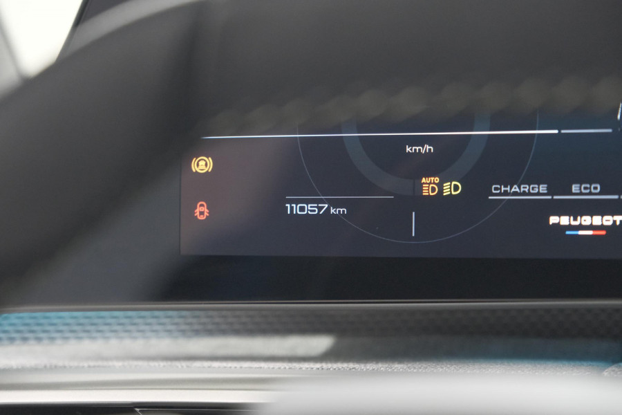 Peugeot 3008 1.2 Hybrid 136 GT | Panoramdak | 360 Camera | Stoelverwarming | Elektrische Kofferklep | Allseason Banden