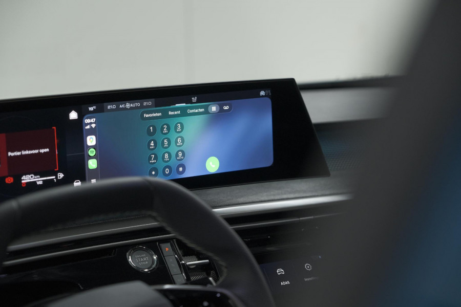 Peugeot 3008 1.2 Hybrid 136 GT | Panoramdak | 360 Camera | Stoelverwarming | Elektrische Kofferklep | Allseason Banden