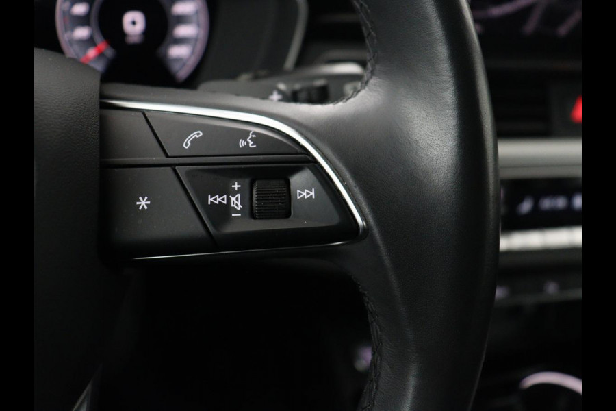 Audi A4 35 TFSI Business Edition | Leder | Stoelverwarming | Trekhaak | Adaptive cruise | Full LED | Carplay | Virtual Cockpit | Navigatie | File Assistent | Climate control | Parkeerhulp | Bluetooth