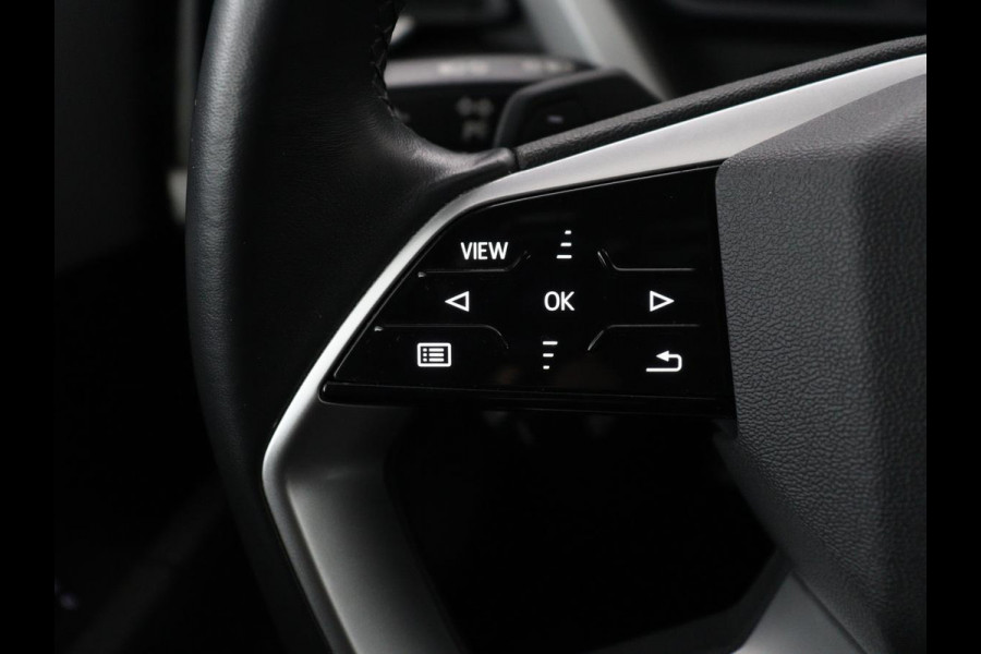 Audi Q4 e-tron 35 Launch edition 55 kWh | Warmtepomp | Stoelverwarming | Carplay | Full LED | 19'' | Navigatie | Parkeerhulp | DAB | Climate control | Cruise control | Bluetooth