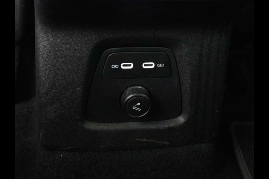 Audi Q4 e-tron 35 Launch edition 55 kWh | Warmtepomp | Stoelverwarming | Carplay | Full LED | 19'' | Navigatie | Parkeerhulp | DAB | Climate control | Cruise control | Bluetooth