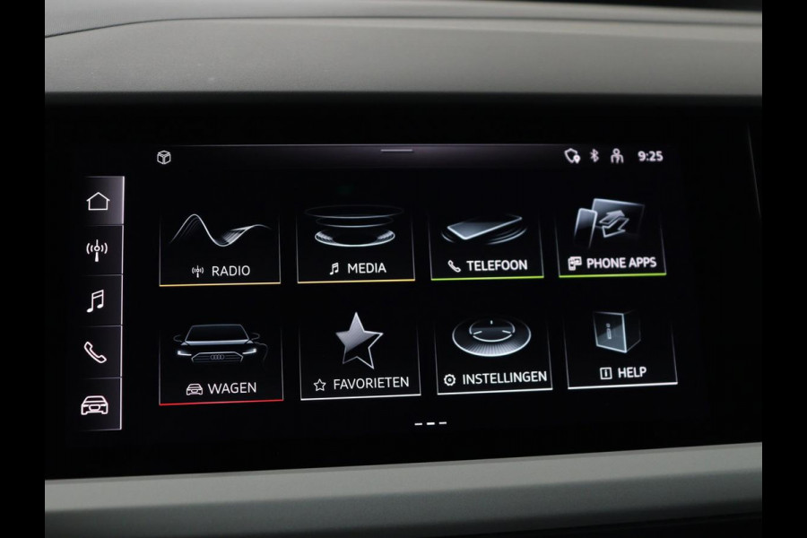 Audi Q4 e-tron 35 Launch edition 55 kWh | Warmtepomp | Stoelverwarming | Carplay | Full LED | 19'' | Navigatie | Parkeerhulp | DAB | Climate control | Cruise control | Bluetooth