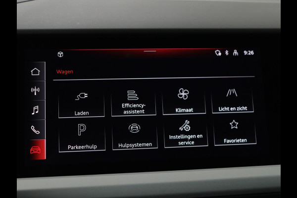 Audi Q4 e-tron 35 Launch edition 55 kWh | Warmtepomp | Stoelverwarming | Carplay | Full LED | 19'' | Navigatie | Parkeerhulp | DAB | Climate control | Cruise control | Bluetooth