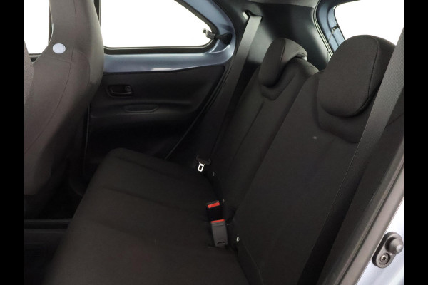 Toyota Aygo X Hybrid 115 Play | Adaptieve Cruise Control | Achteruitrij Camera | Apple Carplay & Android auto |