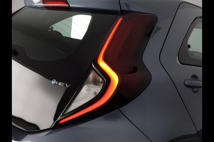 Toyota Aygo X Hybrid 115 Play | Adaptieve Cruise Control | Achteruitrij Camera | Apple Carplay & Android auto |