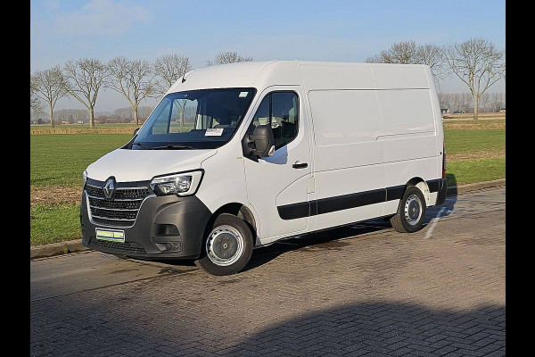 Renault Master T35 2.3 dCi 135 L2H2 airco, navi, pdc, trekhaak, inrichting