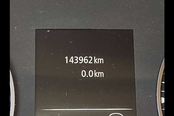 Renault Master T35 2.3 dCi 135 L2H2 airco, navi, pdc, trekhaak, inrichting