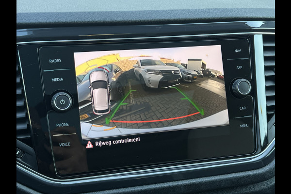 Volkswagen T-Roc 1.5 TSI Sport | Pano | Camera | Leder | LED