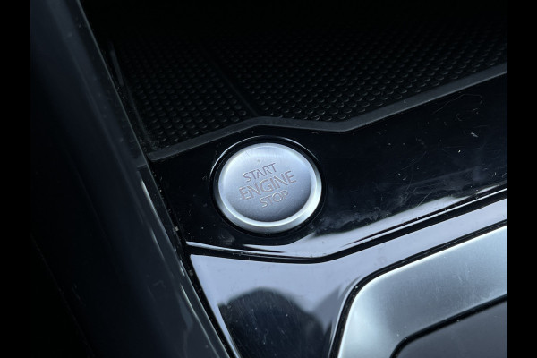 Volkswagen T-Roc 1.5 TSI Sport | Pano | Camera | Leder | LED