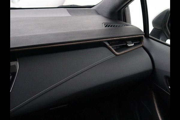 Toyota Corolla 2.0 Hybrid Trek | Stoelverwarming | Adaptive cruise | Navigatie | Camera | Carplay | Keyless | Full LED | DAB | Climate control | Bluetooth