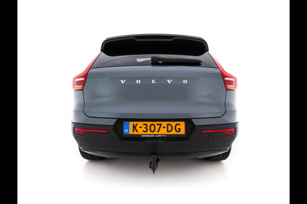 Volvo XC40 Recharge P8 AWD R-Design [ 3-Fase-11kW ] {SOH-90%} (INCL-BTW) Aut. *PANO | LEATHER-ALCANTARA | ADAPTIVE-CRUISE | DIGI-COCKPIT | FULL-LED | HARMAN/KARDON | TOPVIEW | NAVI-FULLMAP | ECC | PDC | KEYLESS | HEATED-SPORTSEATS | TOWBAR | 20''ALU*