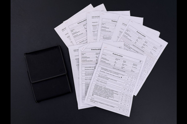 Volkswagen Transporter 2.0TDI 150PK AUT-7 3-Pers. Euro 6 Trekhaak Navi* Apple Carplay Android Auto Airco Cruise Control Pdc Comfortline Betonplex Vloer Lat om Lat Wandbetimmering Schuifdeur 2.500KG Trekgewicht 1e Eigenaar Origineel Nederlandse Bestelbus