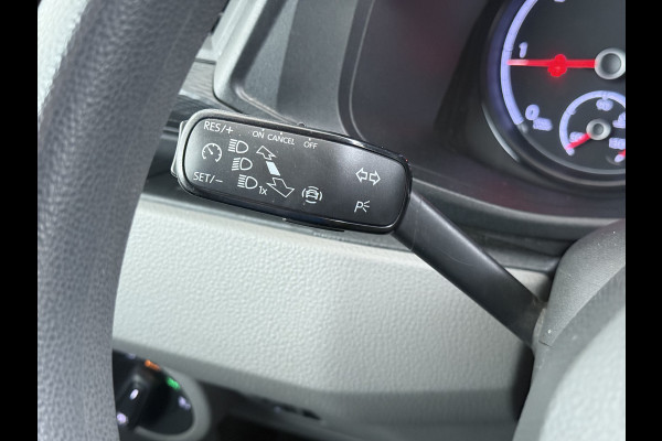 Volkswagen Transporter 2.0TDI 150PK AUT-7 3-Pers. Euro 6 Trekhaak Navi* Apple Carplay Android Auto Airco Cruise Control Pdc Comfortline Betonplex Vloer Lat om Lat Wandbetimmering Schuifdeur 2.500KG Trekgewicht 1e Eigenaar Origineel Nederlandse Bestelbus