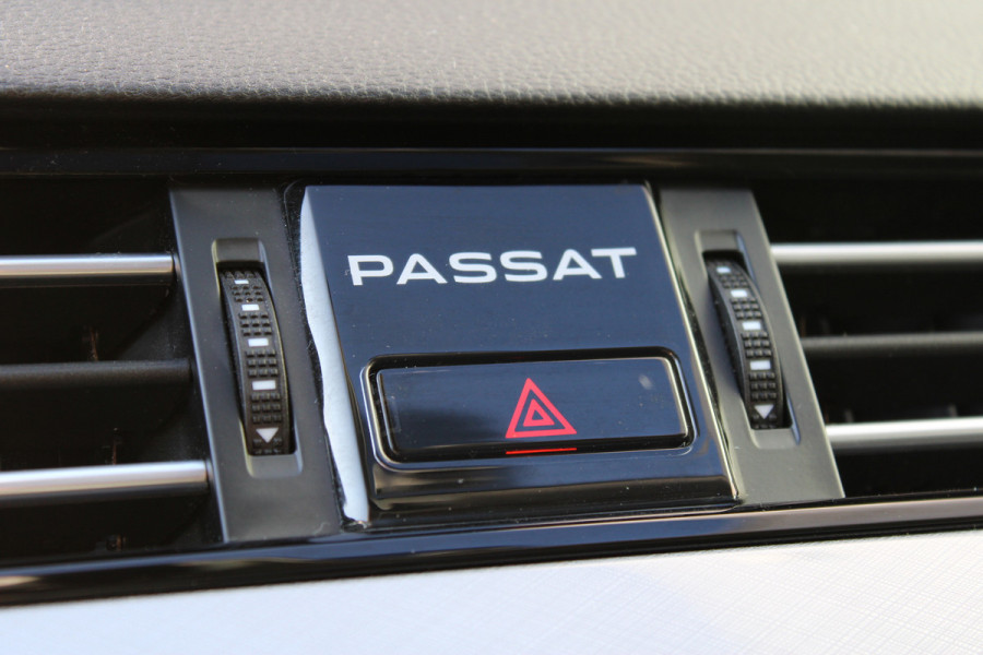 Volkswagen Passat Variant 1.4 218pk TSI PHEV GTE Business | Panoramadak | Adaptieve cruise | Stoelverwarming | Elektrische kofferklep