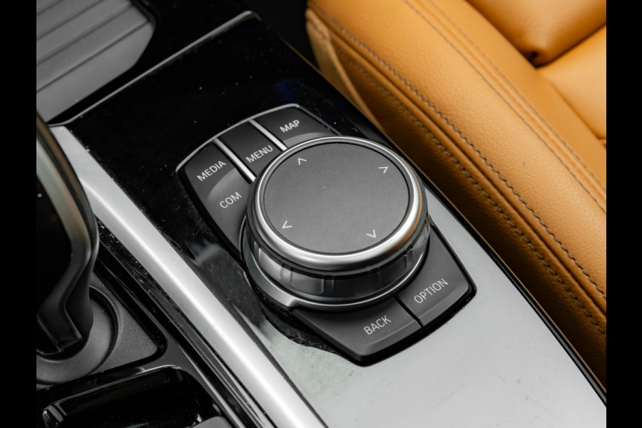 BMW X3 xDrive20i M-Sport - Pano - Camera - Hifi - Stoel + Stuurwielverwarming